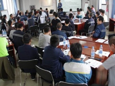 关键先生----先定角色后通管理