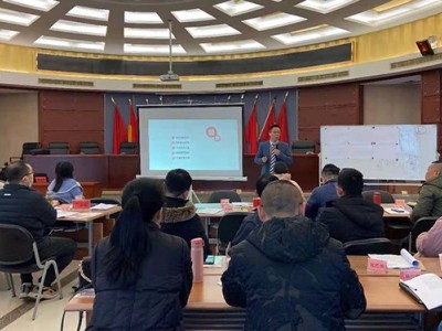 一鸣惊人——公众演讲与表达