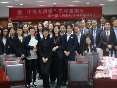 舌尖上的环球之旅——爱上葡萄酒