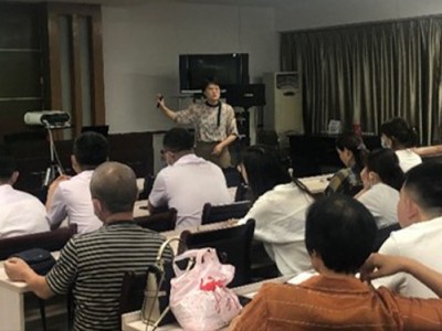 卓越理财经理的一天