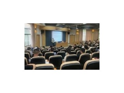 经营环境变革下风险、变通、成本的人力资源平衡图1