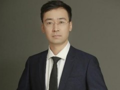 崔成飞