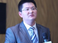 郑育龙